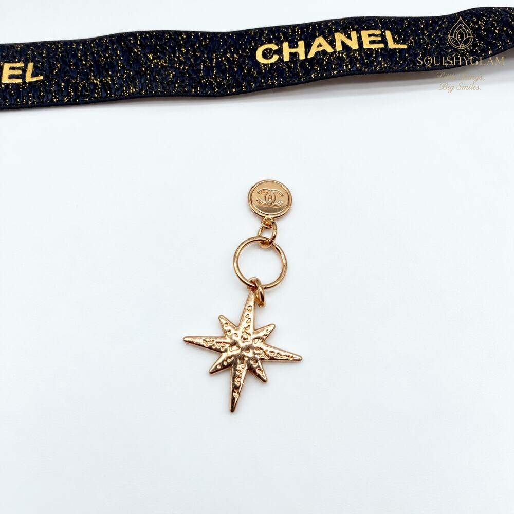 Chanel Beauty GWP Mini Star Charm Gold Tone Promotional Gift